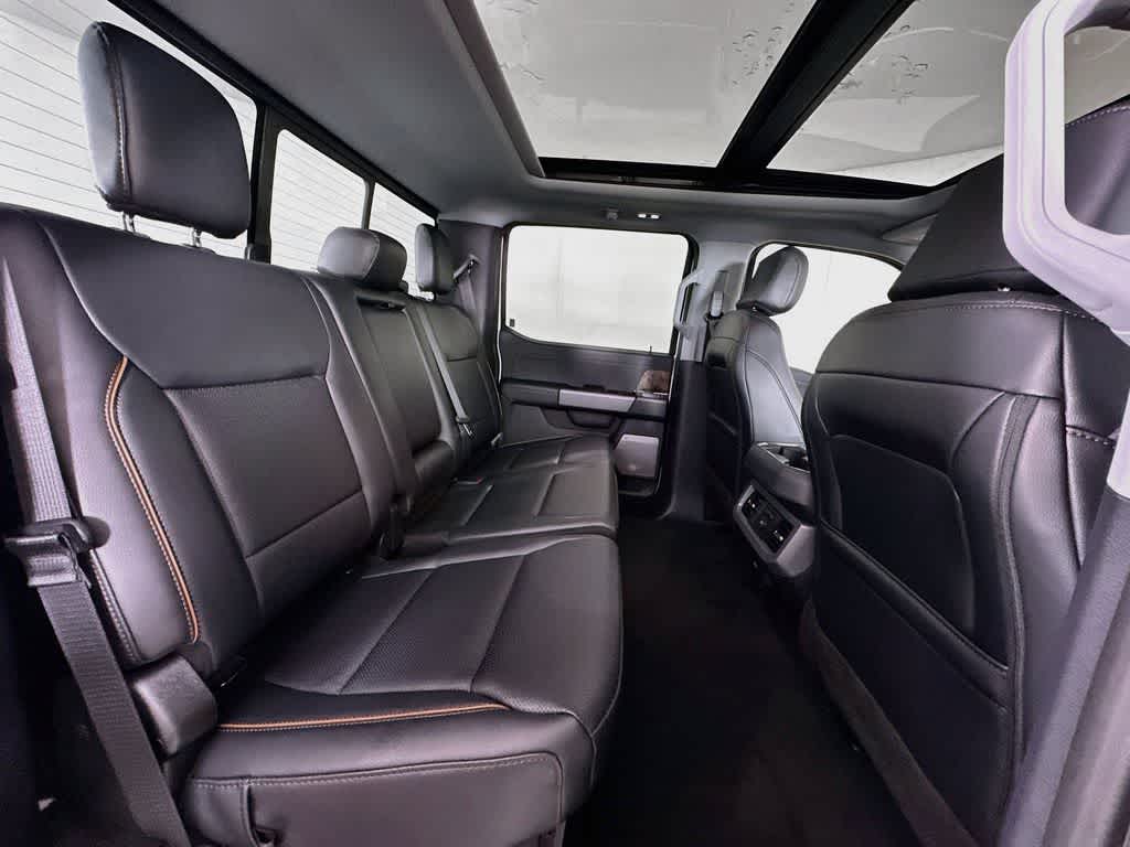 2026 Ford Super Duty F-350 DRW Pickup LARIAT