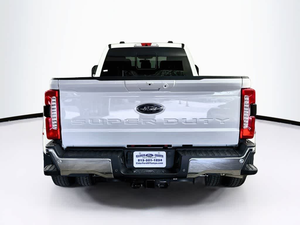 2026 Ford Super Duty F-350 DRW Pickup LARIAT