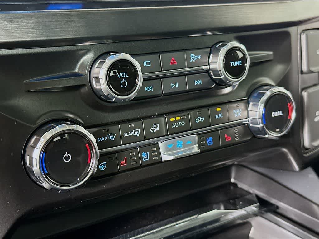 2026 Ford Super Duty F-350 DRW Pickup LARIAT