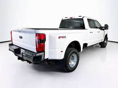 2026 Ford Super Duty F-350 DRW Pickup LARIAT