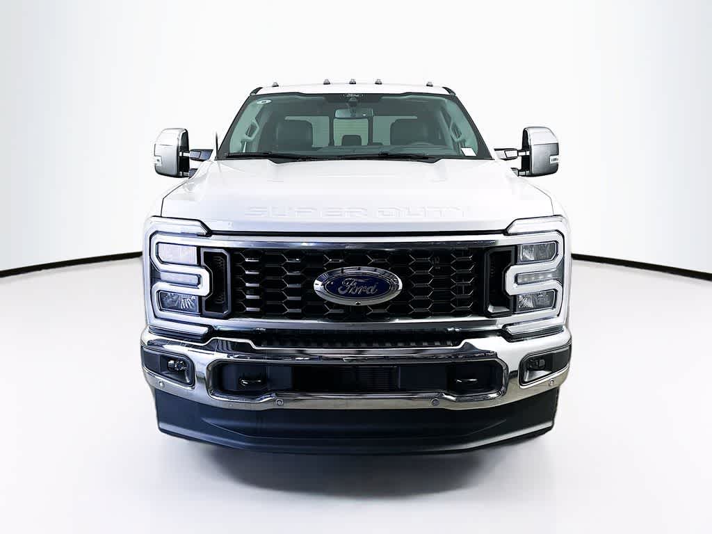 2026 Ford Super Duty F-350 DRW Pickup LARIAT