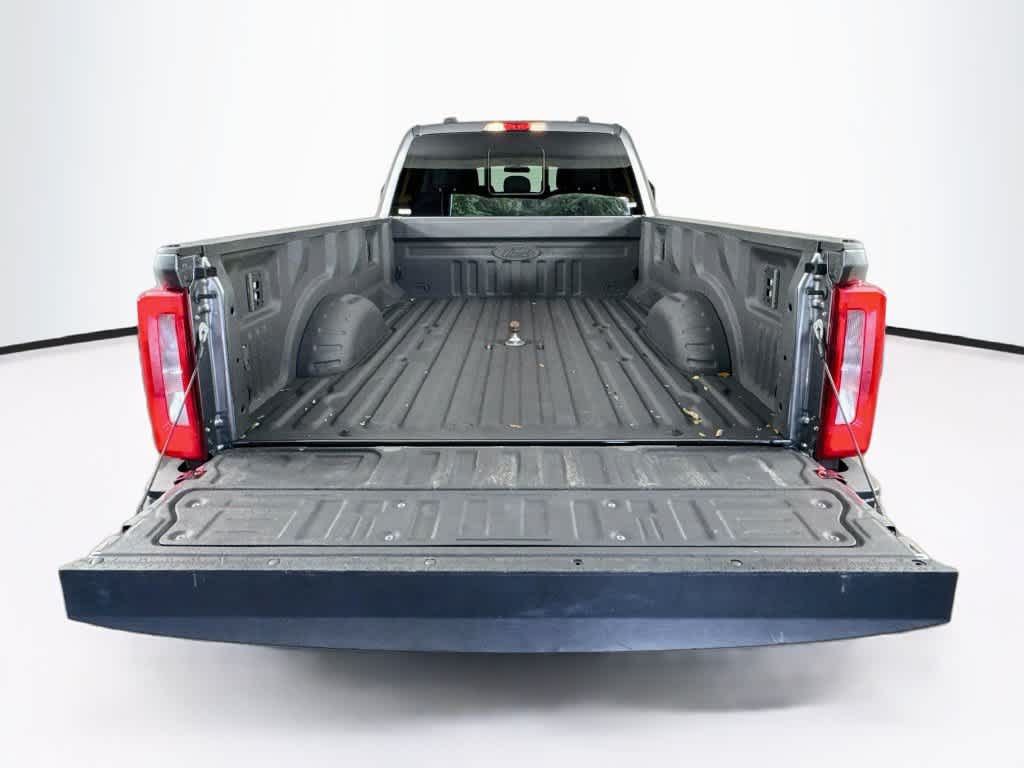 2024 Ford Super Duty F-350 DRW Pickup XL