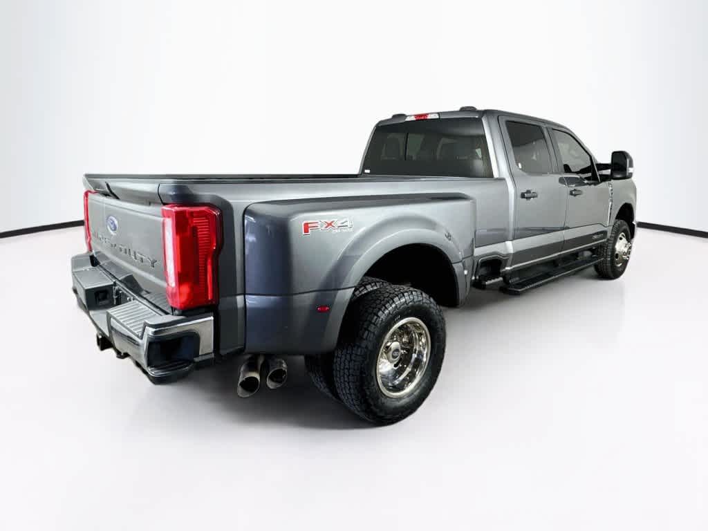 2024 Ford Super Duty F-350 DRW Pickup XL