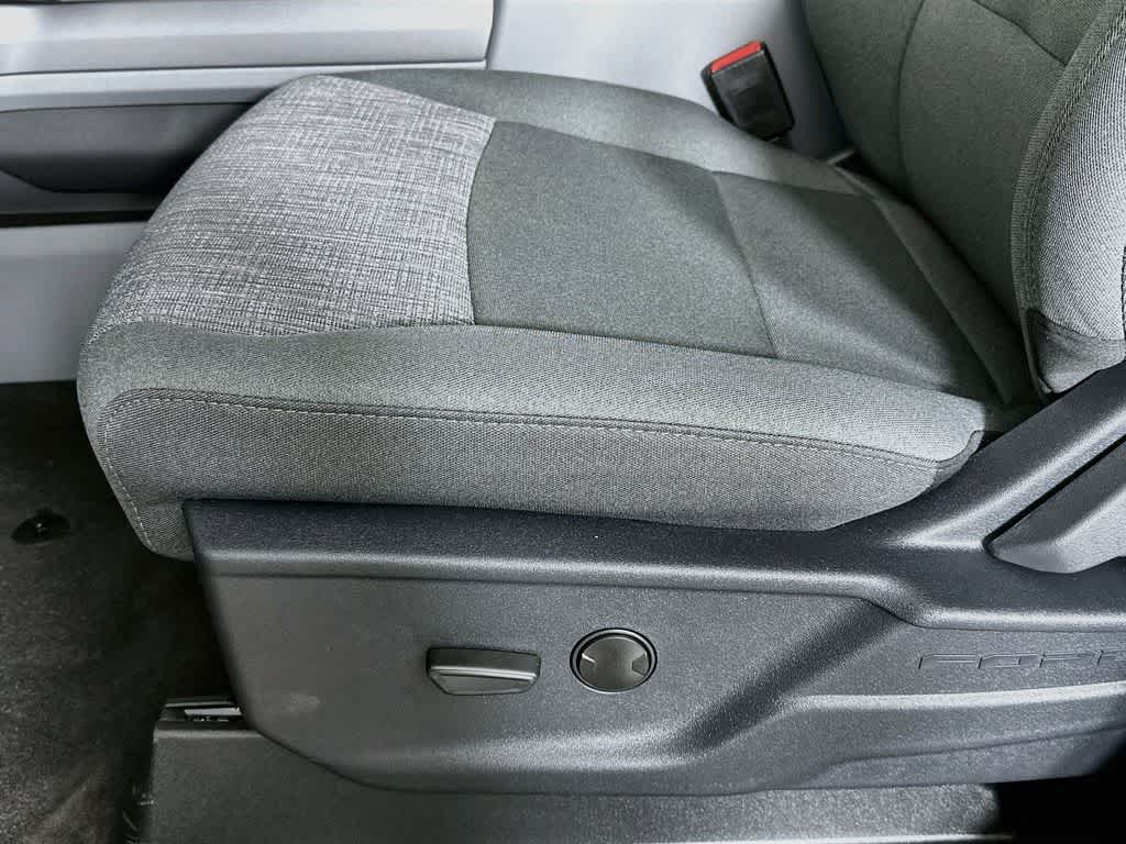 2026 Ford Super Duty F-350 DRW Base