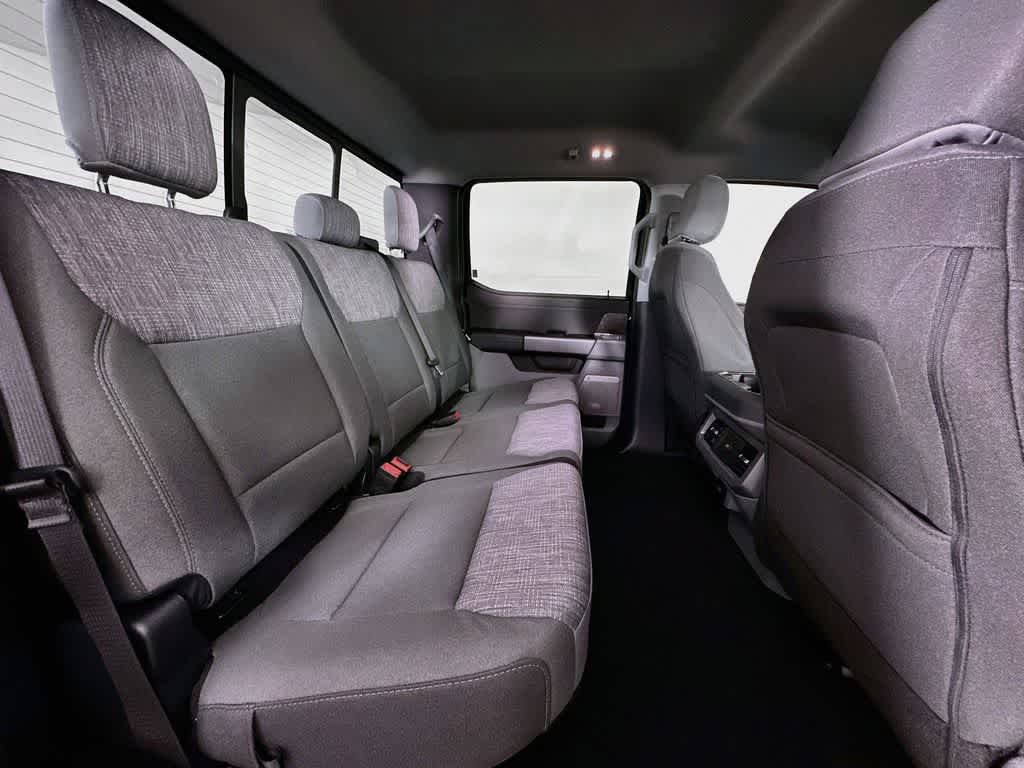 2026 Ford Super Duty F-350 DRW Base