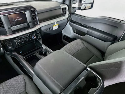 2026 Ford Super Duty F-350 DRW Pickup XLT
