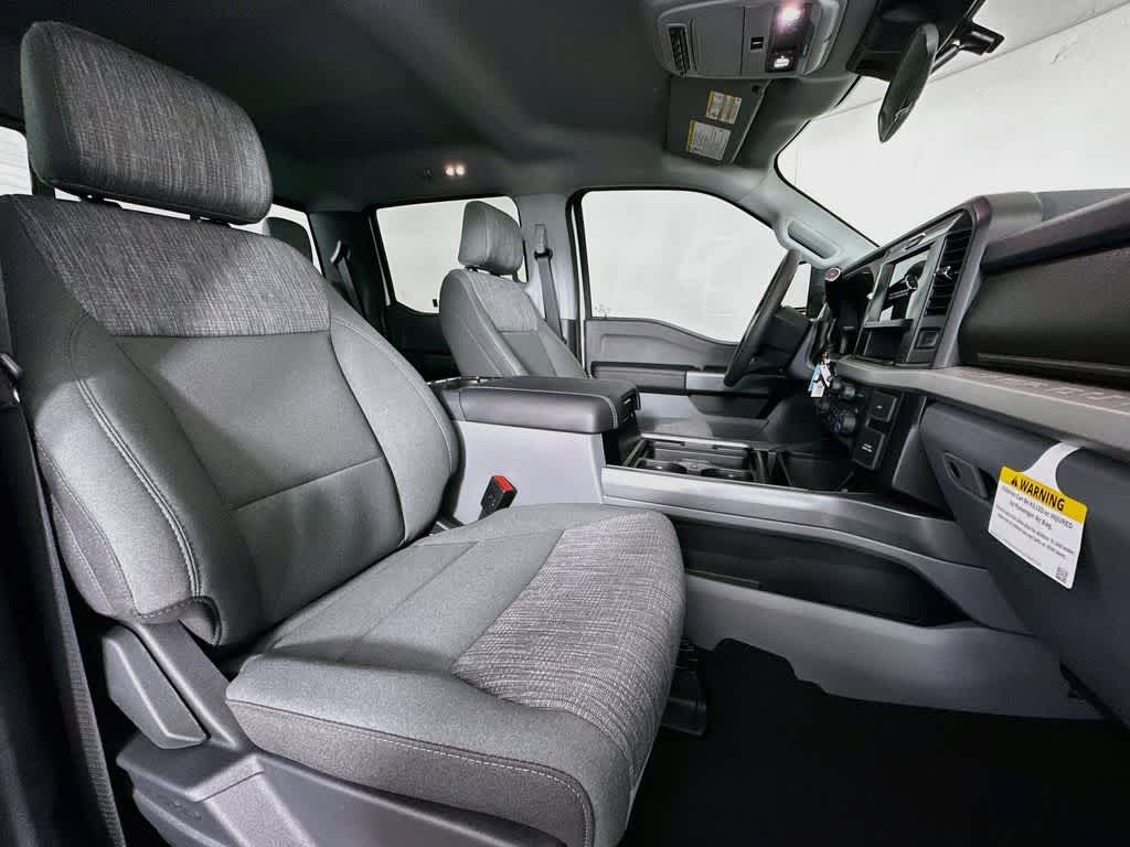 2026 Ford Super Duty F-350 DRW Pickup XLT