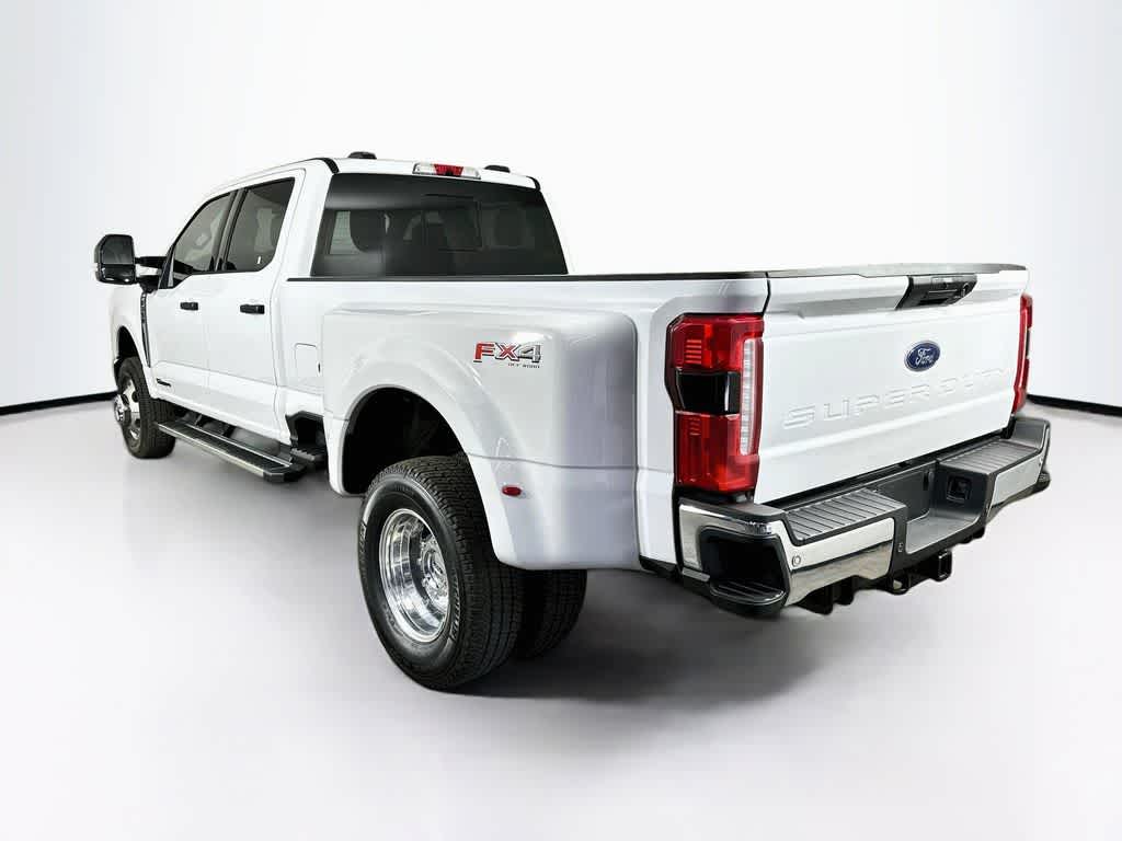 2026 Ford Super Duty F-350 DRW Pickup XLT