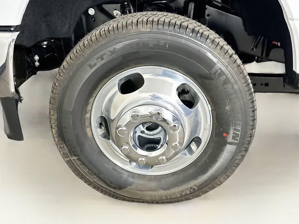 2026 Ford Super Duty F-350 DRW Pickup XLT