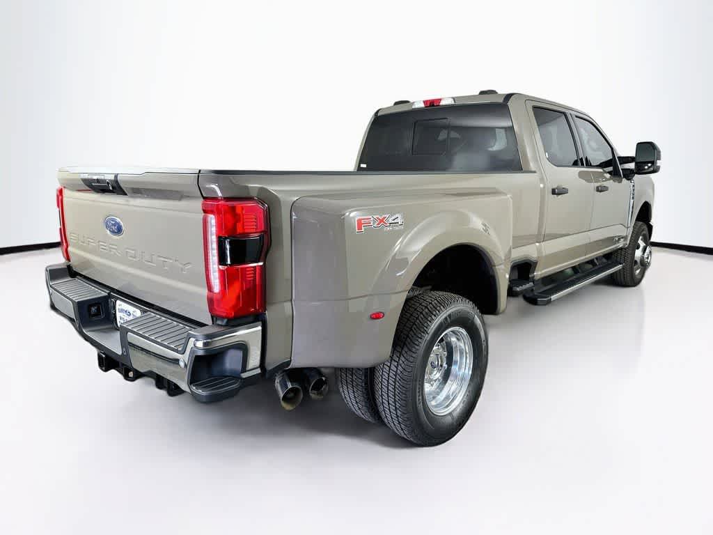 2026 Ford Super Duty F-350 DRW Pickup XLT
