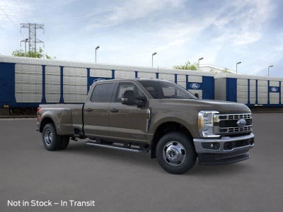 2026 Ford Super Duty F-350 DRW Pickup XLT