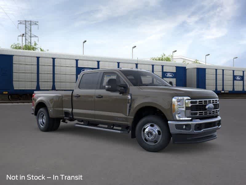 2026 Ford Super Duty F-350 DRW Pickup XLT