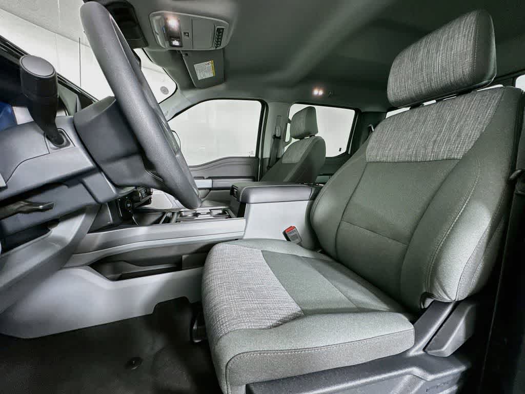 2026 Ford Super Duty F-350 DRW Pickup XLT