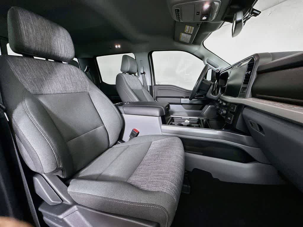 2026 Ford Super Duty F-350 DRW Pickup XLT