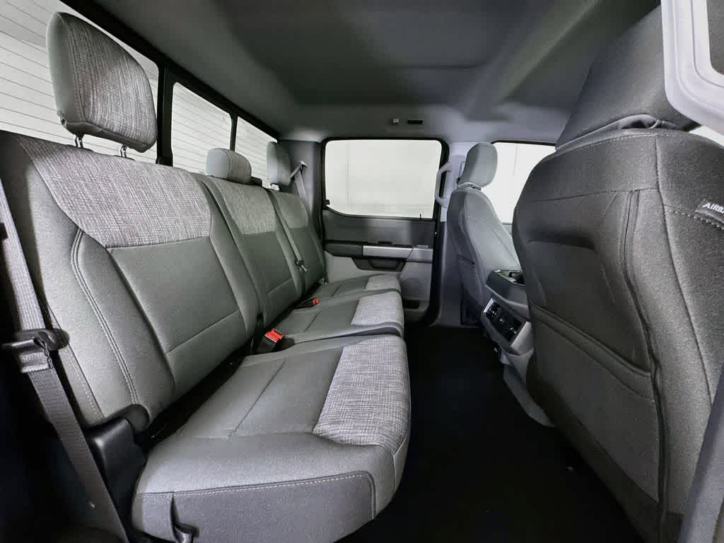 2026 Ford Super Duty F-350 DRW Pickup XLT