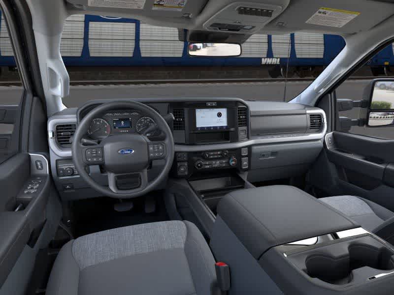 2026 Ford Super Duty F-350 DRW Pickup XLT