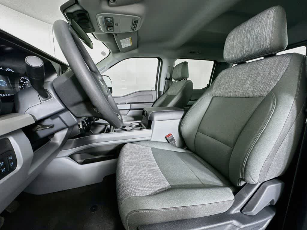 2026 Ford Super Duty F-350 DRW Pickup XLT