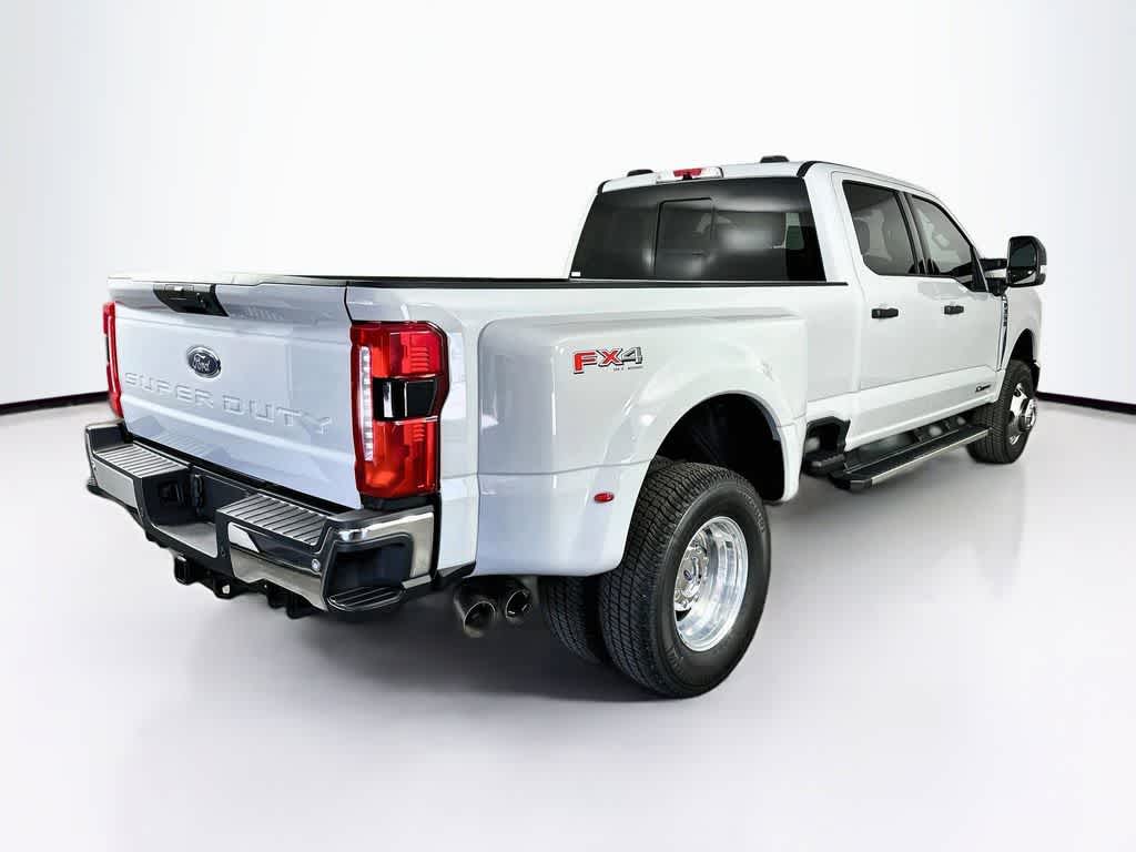 2026 Ford Super Duty F-350 DRW Pickup XLT