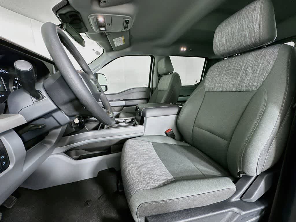 2026 Ford Super Duty F-350 DRW Pickup XLT