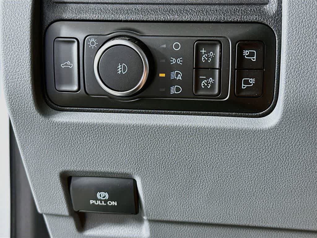 2026 Ford Super Duty F-350 DRW Pickup XLT