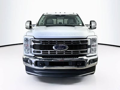 2026 Ford Super Duty F-350 DRW Pickup XLT