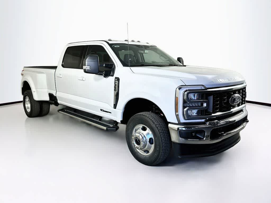 2026 Ford Super Duty F-350 DRW Base