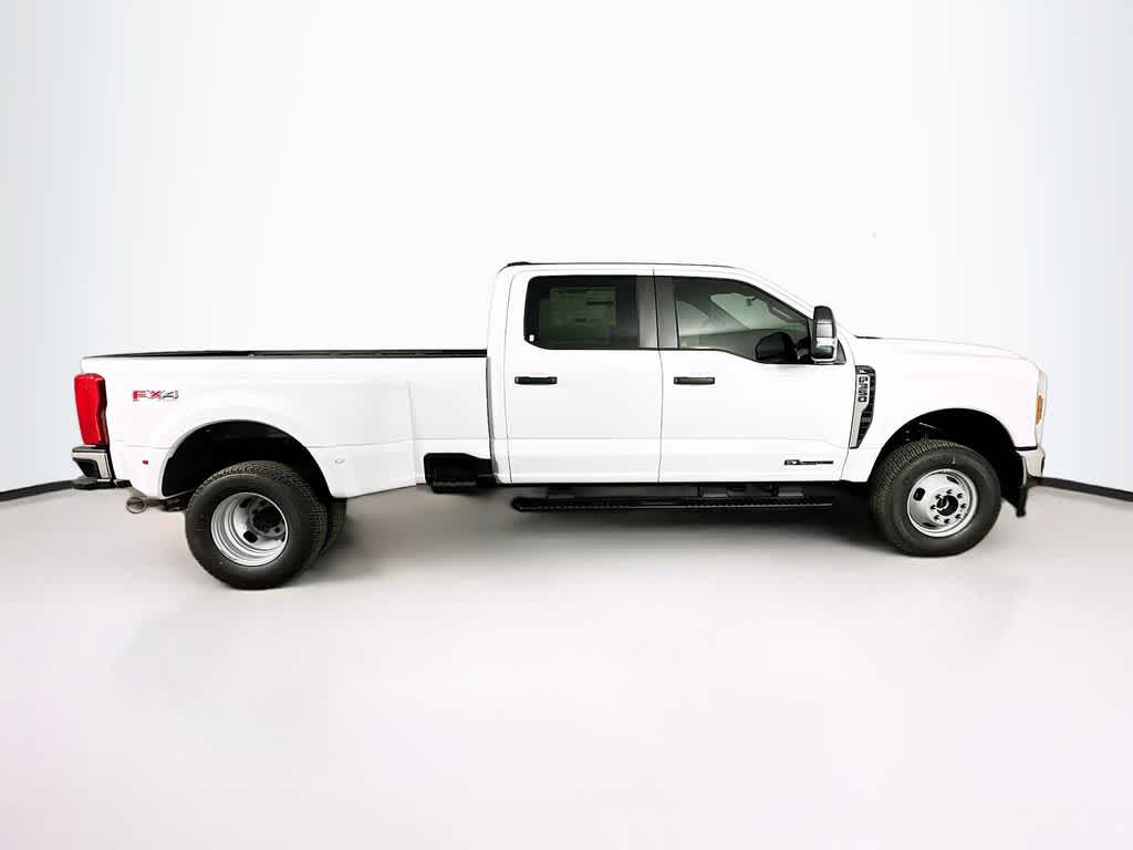 2026 Ford Super Duty F-350 DRW XL
