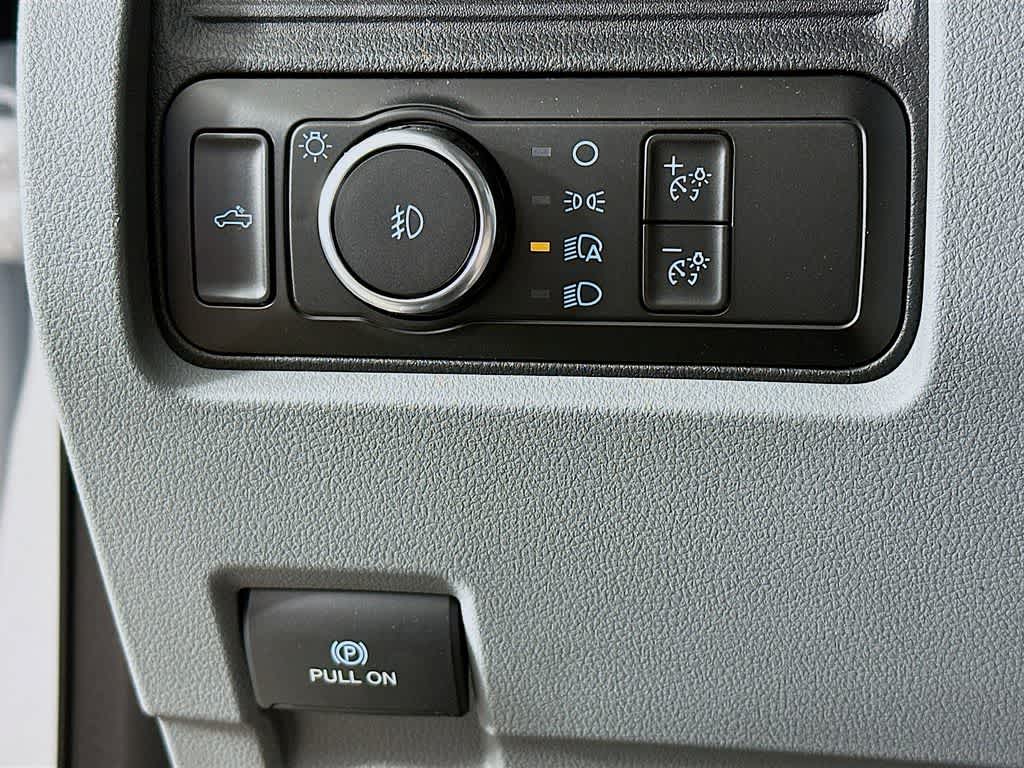 2026 Ford Super Duty F-350 DRW XL