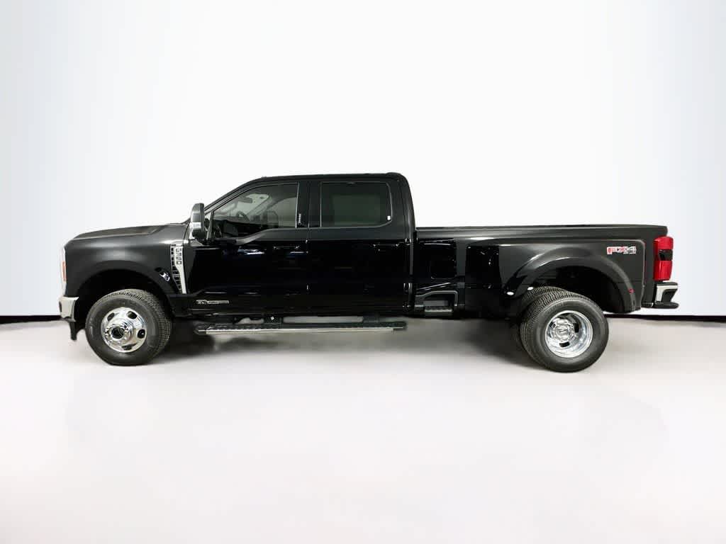 2026 Ford Super Duty F-350 DRW Pickup XLT