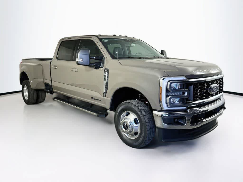 2026 Ford Super Duty F-350 DRW Pickup XLT