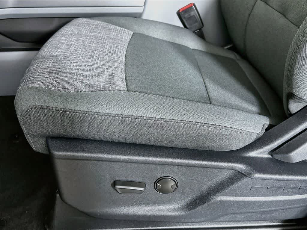 2026 Ford Super Duty F-350 DRW Pickup XLT