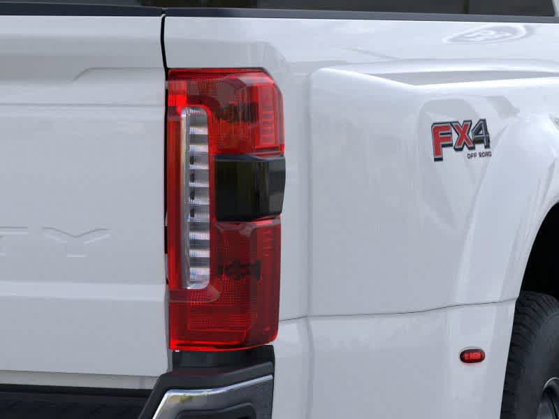 2026 Ford Super Duty F-350 DRW Pickup XLT