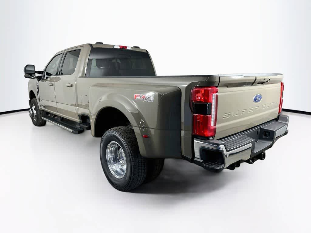 2026 Ford Super Duty F-350 DRW Pickup XLT