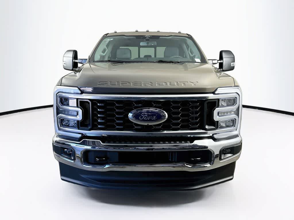 2026 Ford Super Duty F-350 DRW Pickup XLT
