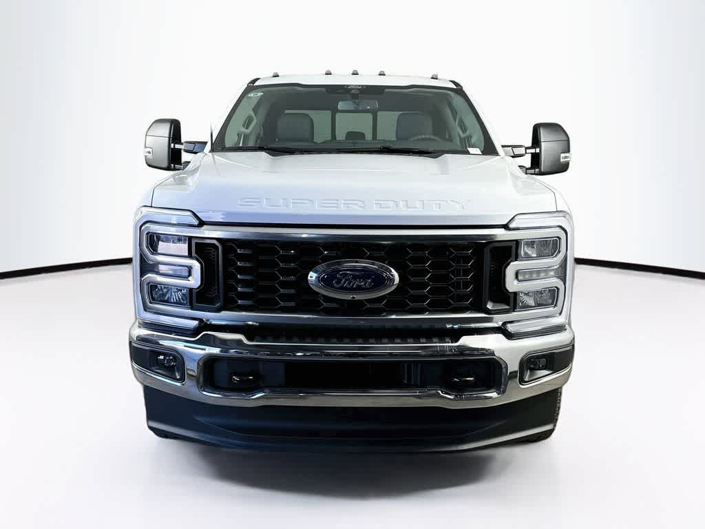 2026 Ford Super Duty F-350 DRW Pickup XLT
