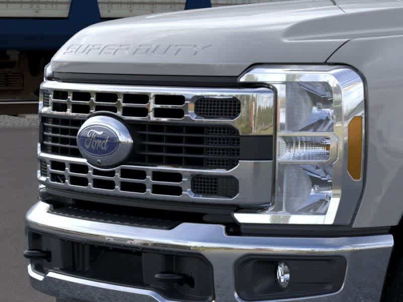 2026 Ford Super Duty F-350 DRW Pickup XLT