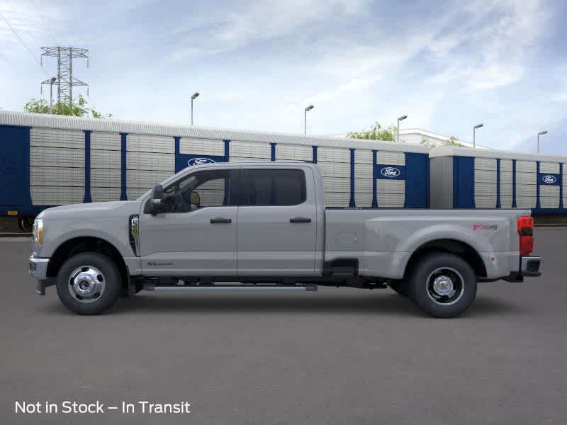 2026 Ford Super Duty F-350 DRW Pickup XLT