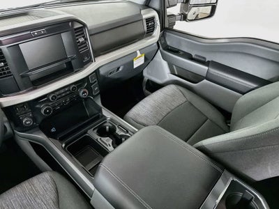 2026 Ford Super Duty F-350 DRW Pickup XLT