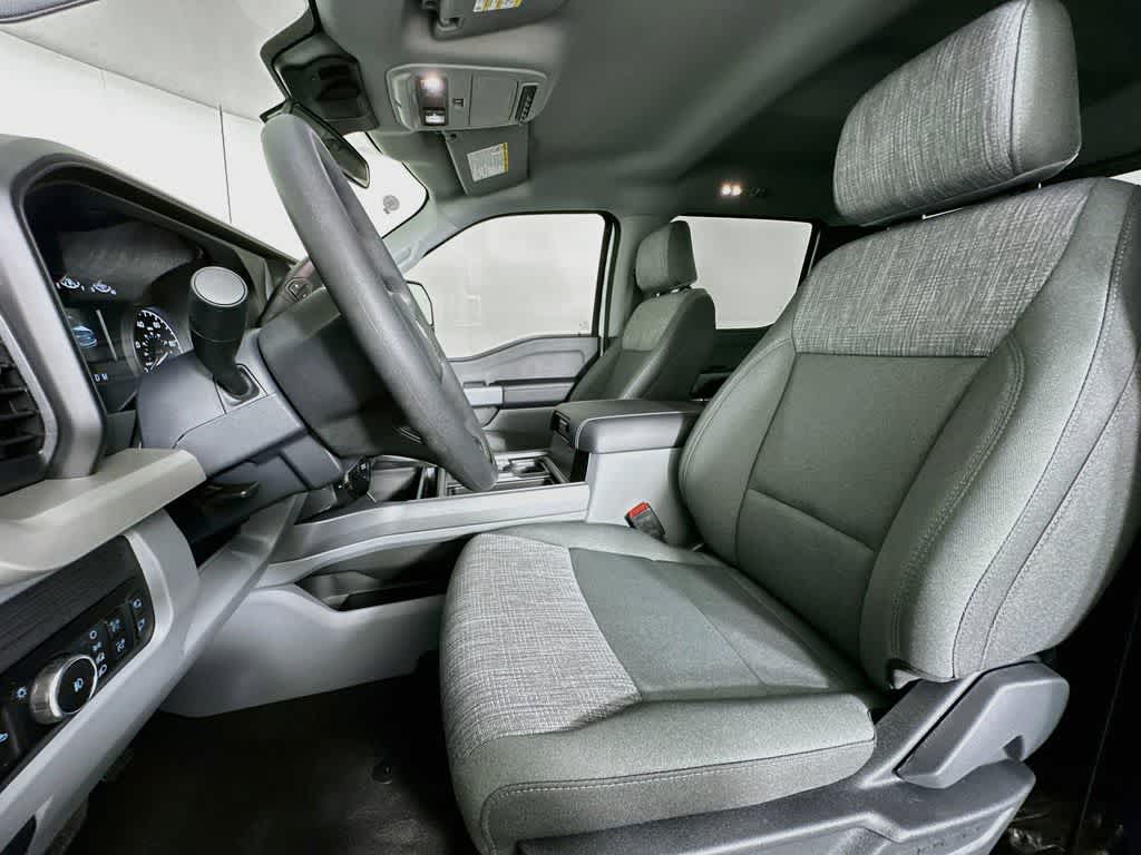 2026 Ford Super Duty F-350 DRW Pickup XLT