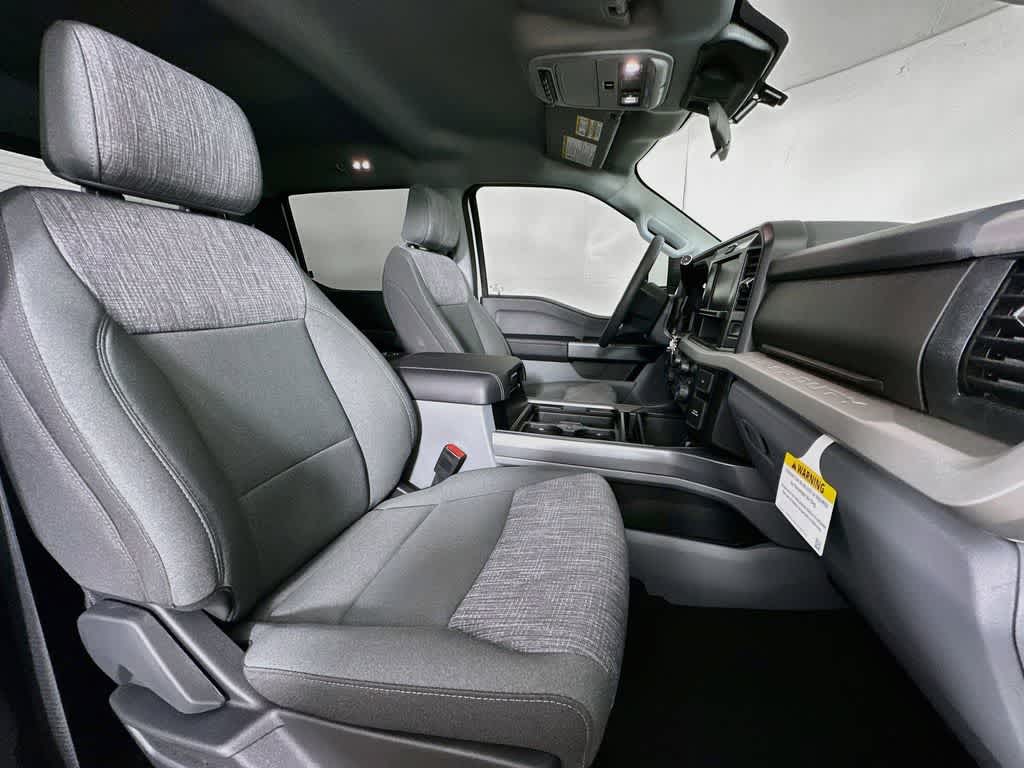 2026 Ford Super Duty F-350 DRW Pickup XLT