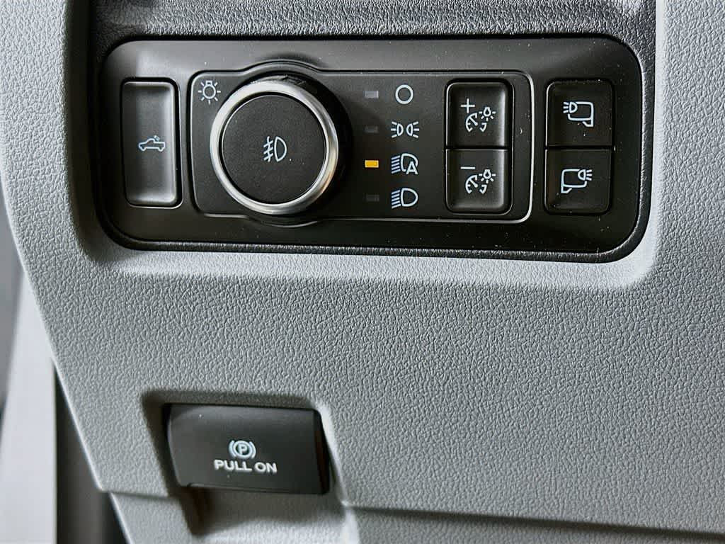 2026 Ford Super Duty F-350 DRW Pickup XLT