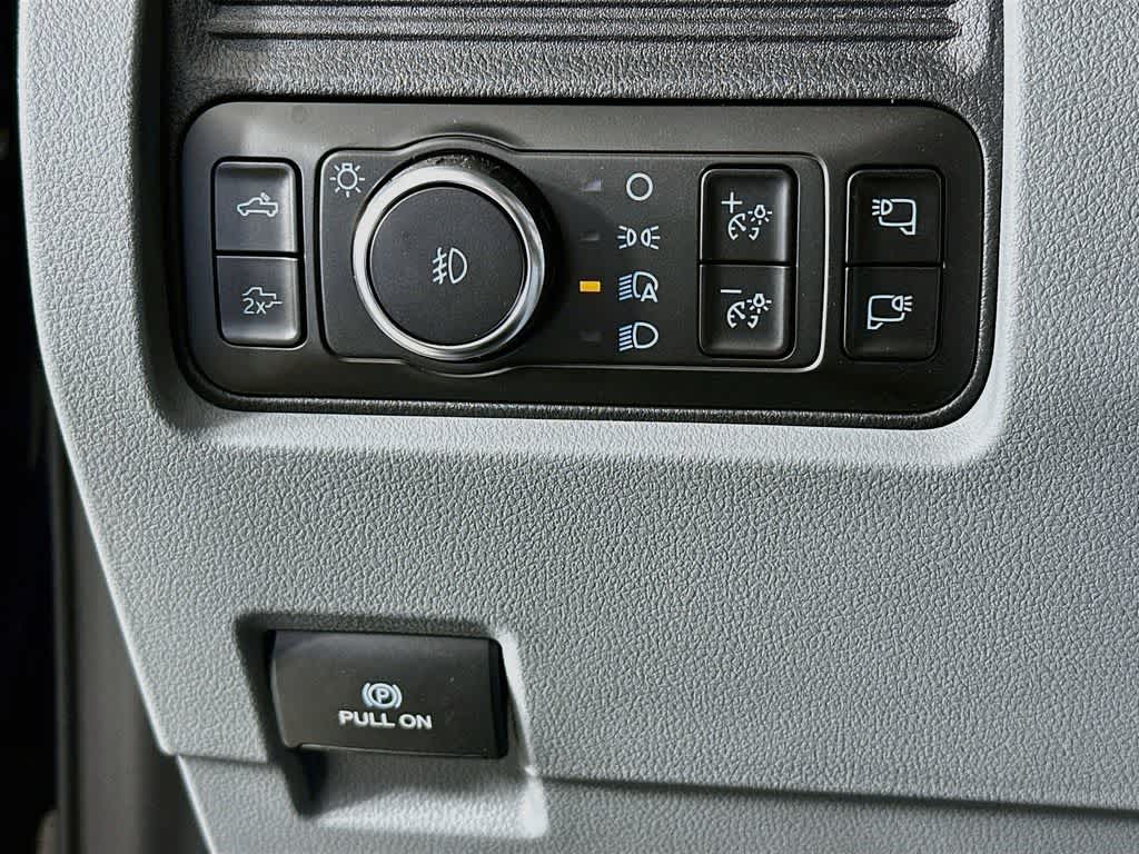 2026 Ford Super Duty F-350 DRW Pickup XLT