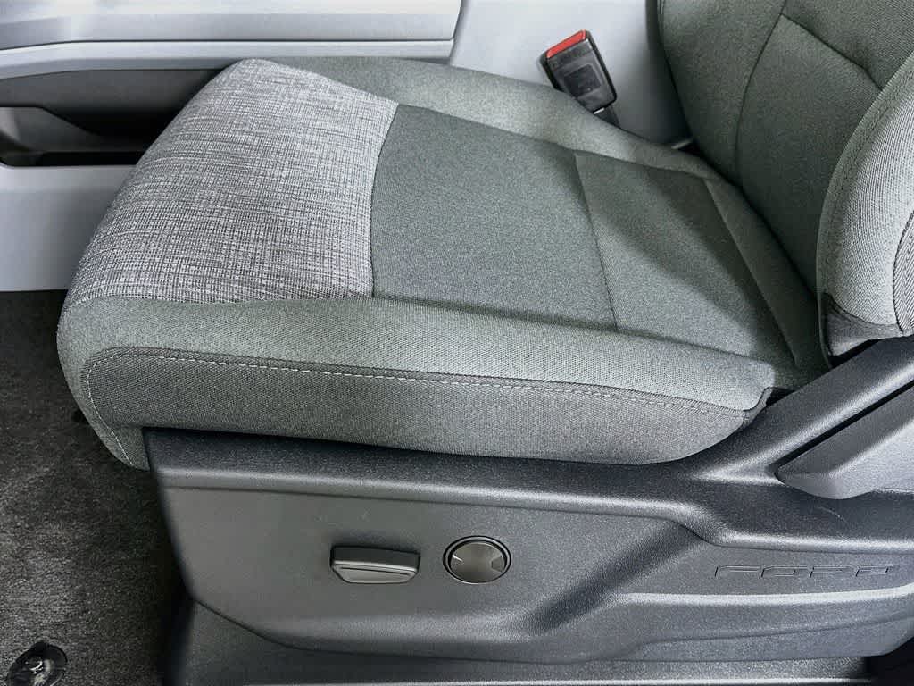 2026 Ford Super Duty F-350 DRW Pickup XLT