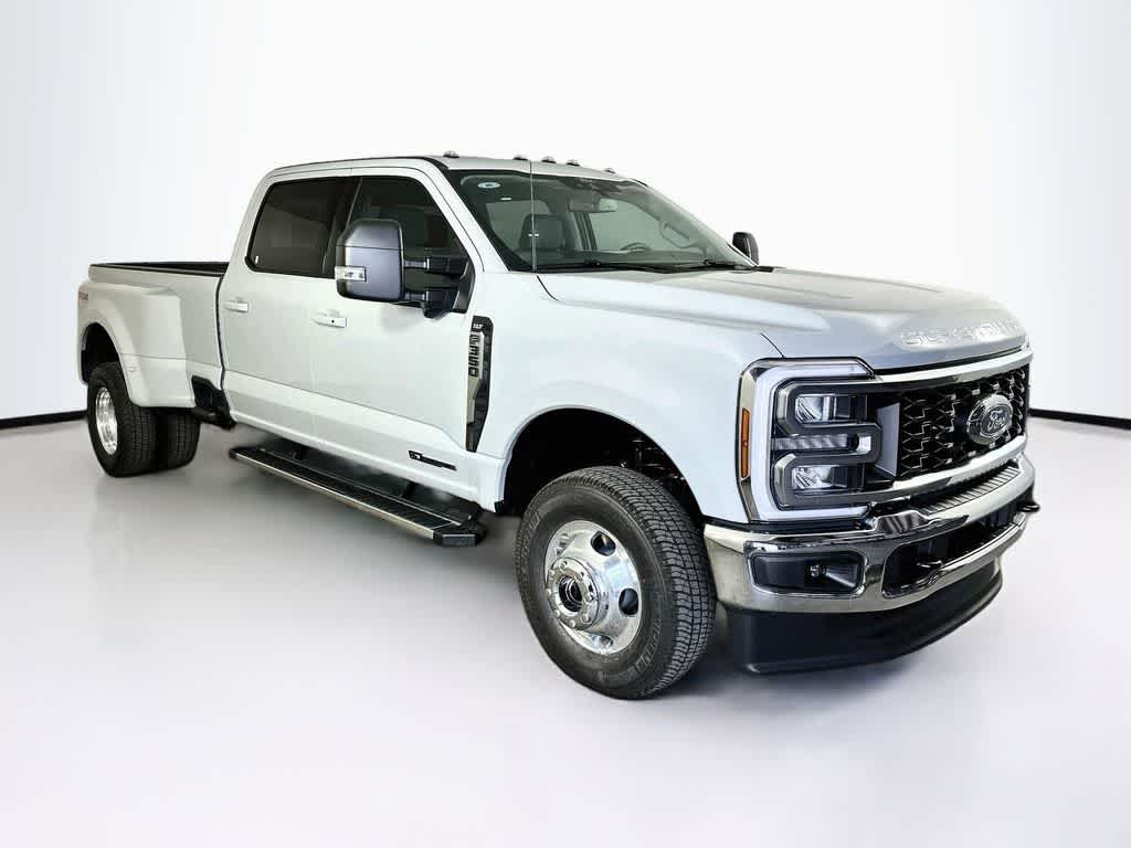 2026 Ford Super Duty F-350 DRW Pickup XLT