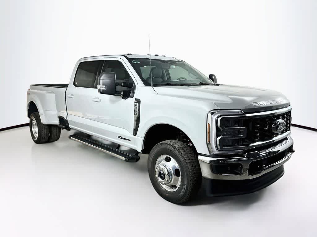 2026 Ford Super Duty F-350 DRW Pickup XLT