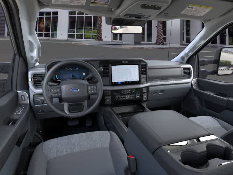 2026 Ford Super Duty F-350 DRW Pickup XLT