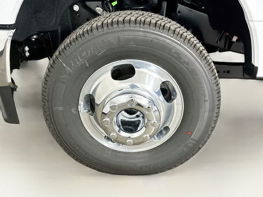 2026 Ford Super Duty F-350 DRW Pickup XLT