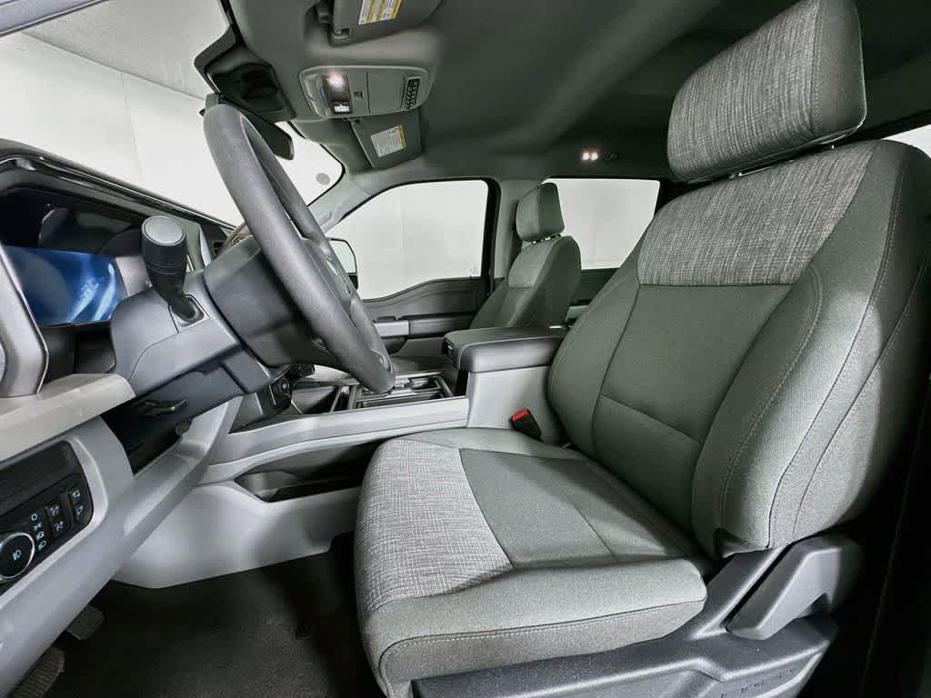 2026 Ford Super Duty F-350 DRW Base