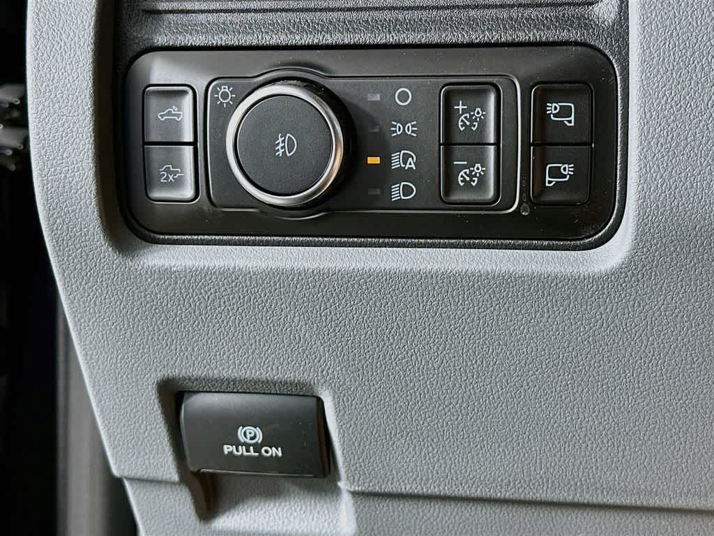 2026 Ford Super Duty F-350 DRW Base