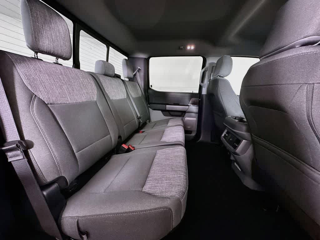 2026 Ford Super Duty F-350 DRW Base